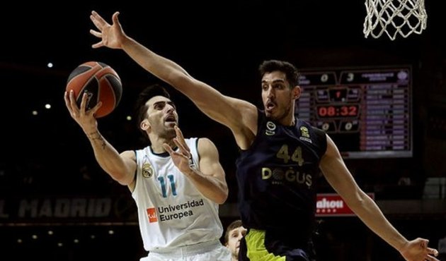 Fenerbahçe Doğuş deplasman kazandı!