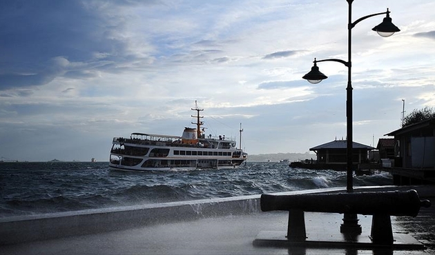 İstanbul'u fırtına vurdu! 4 gün daha etkili olacak