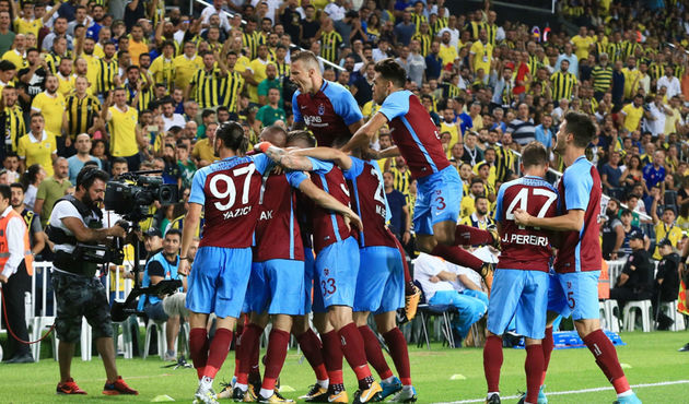 Trabzonspor'da sakatlık şoku... Yıldız oyuncuda kırık var!