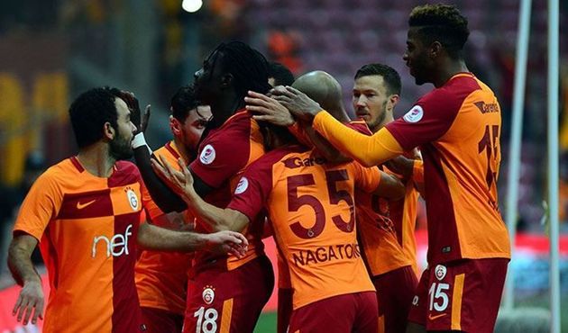 Galatasaraylı futbolculara çok kötü haber!