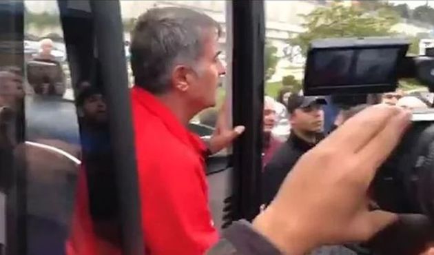 Trabzon'da Şenol Güneş'e şok protesto! / VİDEO