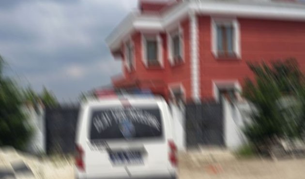 İstanbul'da lüks villalara baskın!
