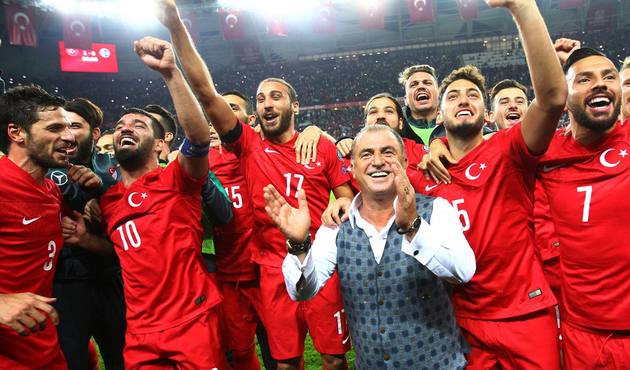 Milli takıma 13 milyon TL'lik, Galatasaray'a 1905 TL'lik sözleşme...