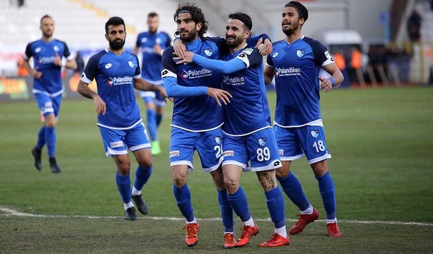 Erzurum evinde kral!