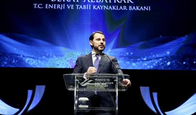 Bakan Albayrak: Sizlere pozitif ayrımcılık yapacağız...