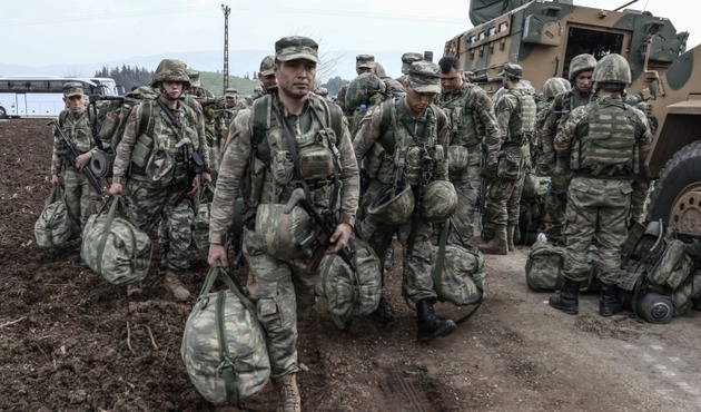Komandolar Afrin için sınırda!