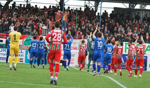 Otel parası bulmayıp otobüste yattılar!