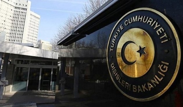 Türkiye'den o ülkeye çok sert tepki: Bayrağımızı yakanları derhal yakalayın