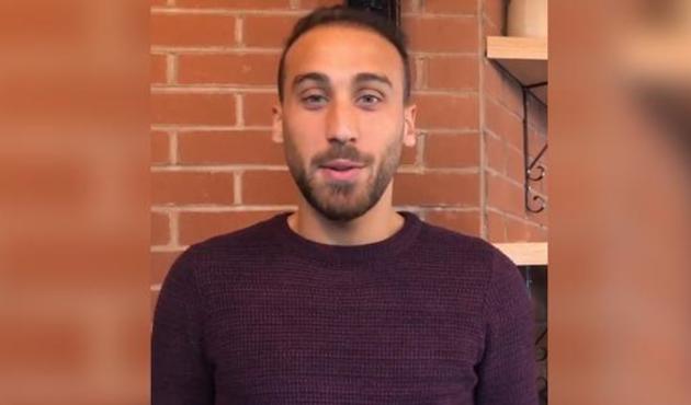 Cenk Tosun'dan Mehmetçik'e selam! / VİDEO