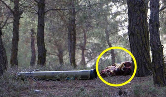 Altına saklandığı ıslak battaniye sonu oldu!