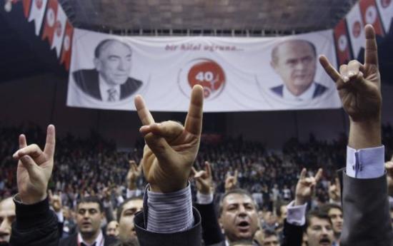 MHP'de kurultay krizi: Çağrı heyeti saat verdi!