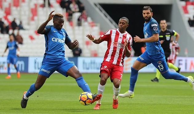 Gol düellosunda kazanan çıkmadı!