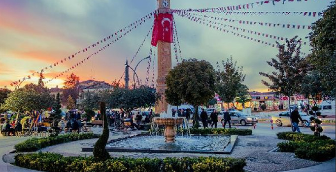 Günün tartışması: Google yüzünden bir kent ayakta!