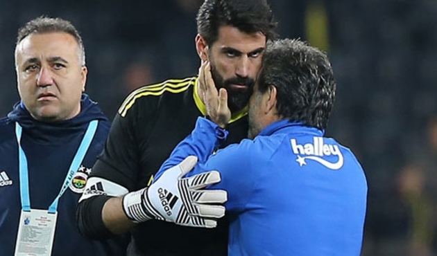 Volkan Demirel özür diledi!