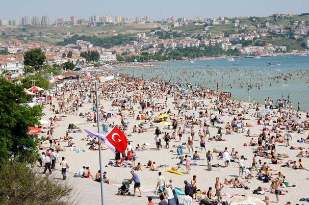 Burası İstanbul... İşte yazın gözdesi olacak plajlarda son durum