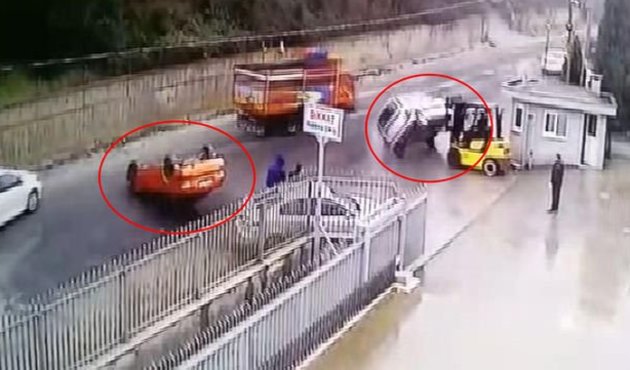 Patron çıldırdı! Araçları forkliftle yola fırlattı