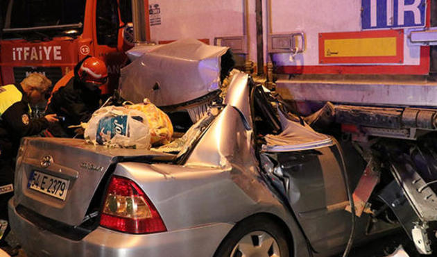 Feci kaza anne ve oğlunu ayırdı!