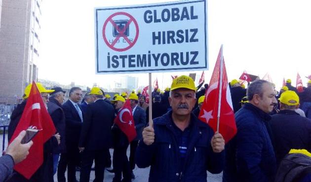 Bu ne cüret! Taksiciler tehditler savurdu... / VİDEO
