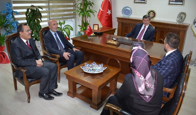 "Farklı düşünceler olacak ama dava ahlakına uygun davranmalıyız!"