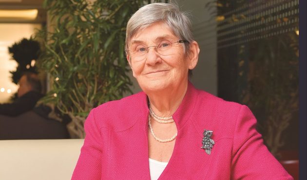 Canan Karatay: Meyve yemeyin içinde şeker var!