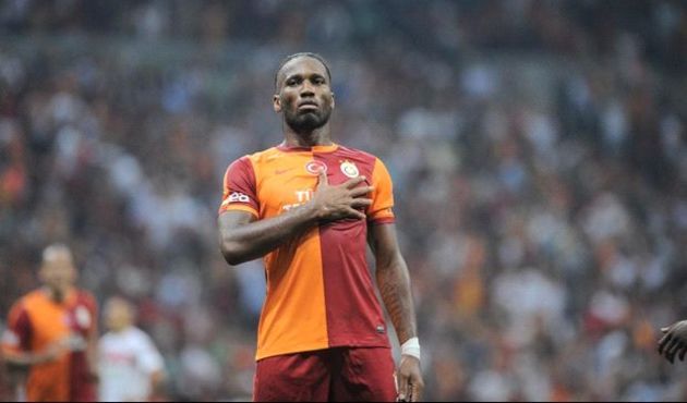 Efsane sezon sonu futbolu bırakıyor!