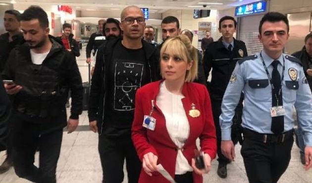 Alex, İstanbul'a geldi!
