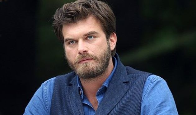 Kıvanç Tatlıtuğ'un yeni imajını yerden yere vurdular!