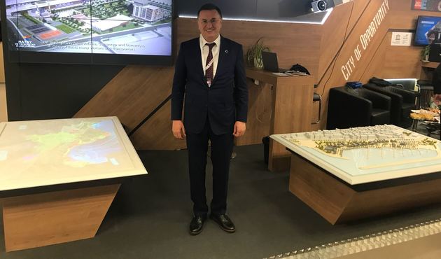 Başkan Savaş MIPIM 2018’de Hatay’ın projelerini tanıtıyor