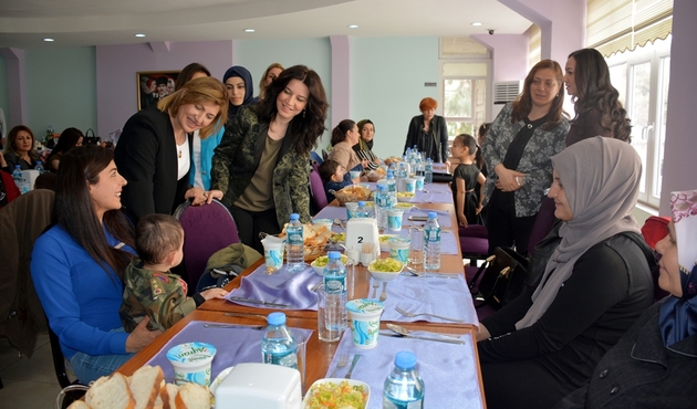 Afrin kahramanlarının aileleri Kızıltepe'de bir araya geldi...