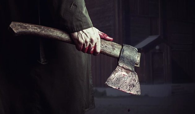 Dedikodu yapmasın diye baltayla öldürüp boğazını kestiler!