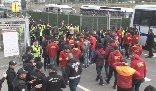 Galatasaraylılar toplanmaya başladı!