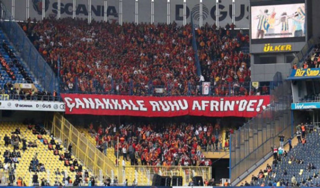 Galatasaray taraftarından Afrin pankartı!
