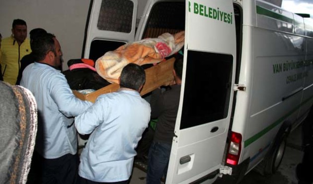 Sadece kavgayı ayırmak istiyordu! Öldürüldü...