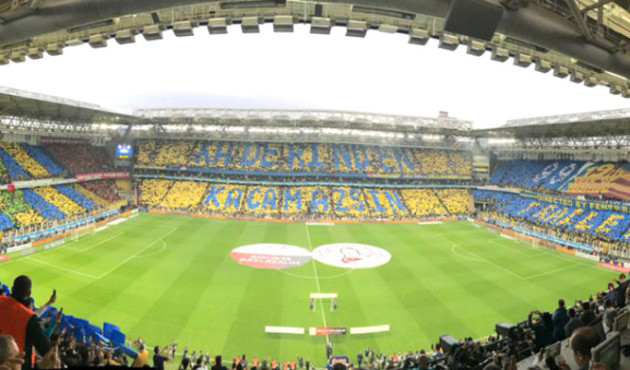 Fenerbahçe'den koreografi!