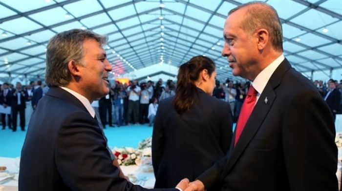 Erdoğan ile Gül yan yana iftar yaptı