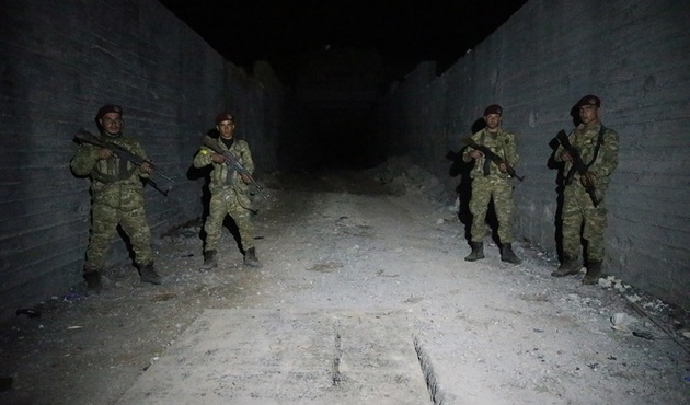 Afrin'de PKK'nın dev yer altı deposu ortaya çıktı!