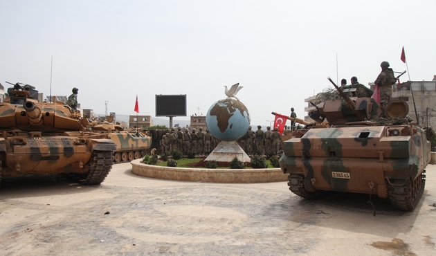 Afrin'de 29 köy peş, peşe teröristlerden temizlendi...