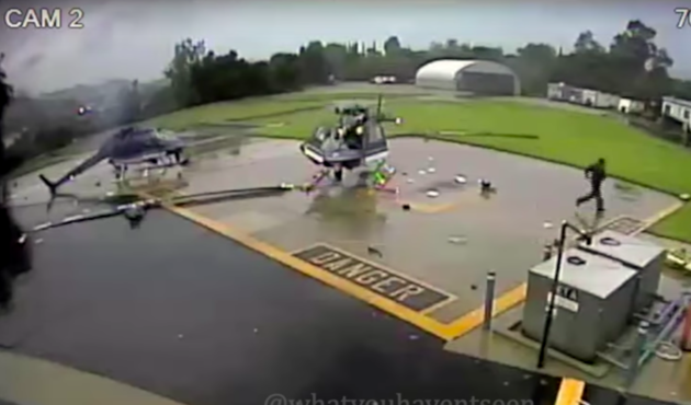 İki polis helikopteri yerde çarpıştı! İşte dehşet anı/ VİDEO