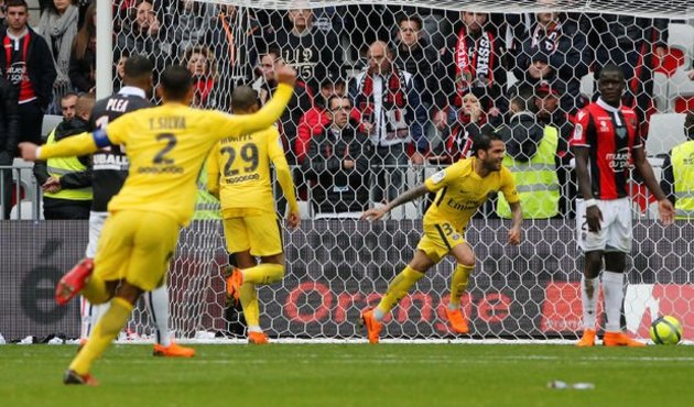 PSG'yi Dani Alves kurtardı!