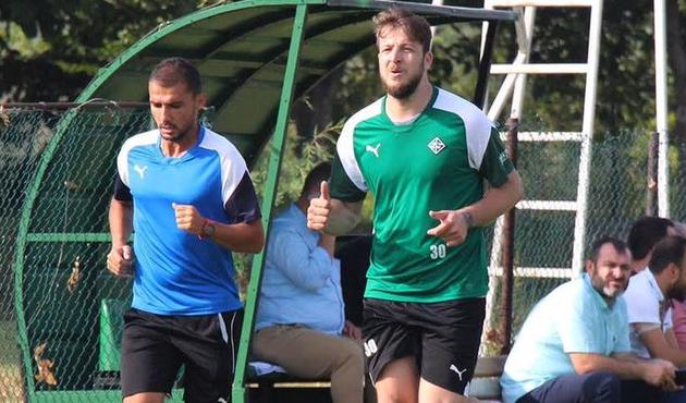 Göbekli Batuhan Karadeniz, Sakaryaspor'u sırtlıyor!