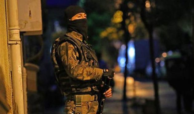 İstanbul'da 19 adrese eş zamanlı baskınlar!