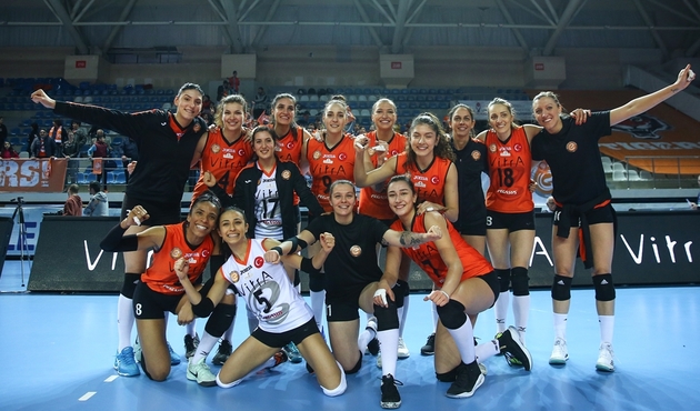 Eczacıbaşı VitrA CEV Kupası'nda finalde...
