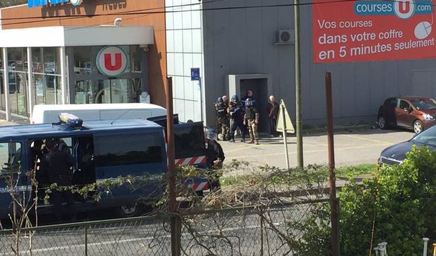 Fransa'da terör alarmı! DEAŞ'lı saldırgan süpermarkette müşterileri rehin aldı