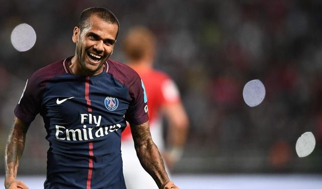 Dani Alves'ten Beşiktaşlıları sevindiren paylaşım!