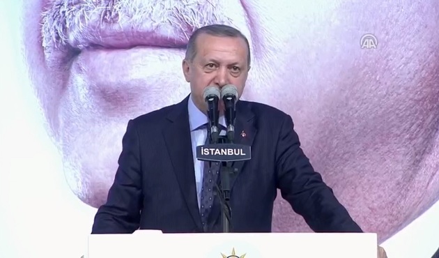 Erdoğan: Onlar bizim sakalımızı traş etti, biz kollarını kestik!