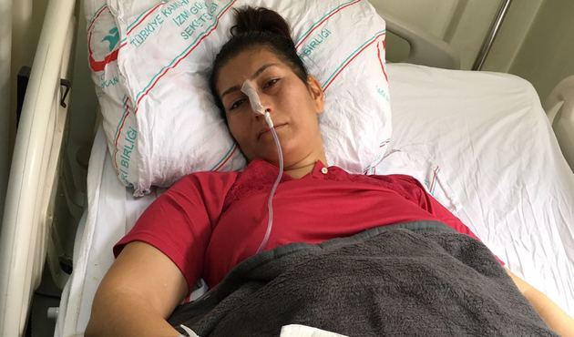 Doğum sırasında gazlı bezleri karnında unuttular...
