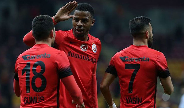 Önce şampiyonluk, sonra sözleşme!