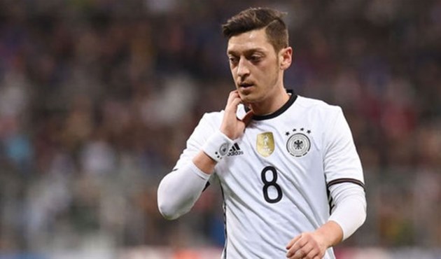 Mesut Özil, Brezilya maçı kadrosuna alınmadı!