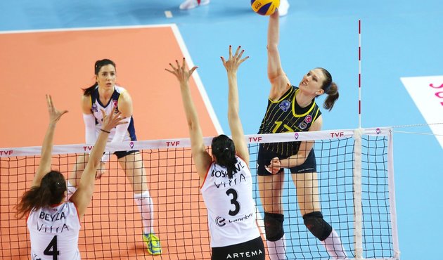 Eczacıbaşı Vitra finalde!