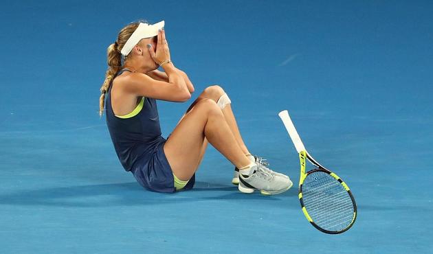 Wozniacki ve Djokovic'ten erken veda!